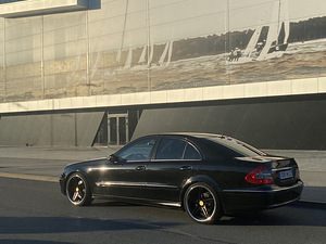 Mercedes-Benz E 350 3.5 200kW (3 фото из 11)