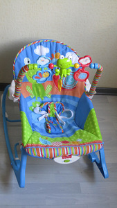 Кресло-качалка для ребенка Fisher Price (1 фото из 1)