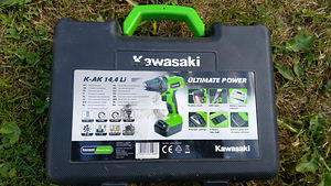 Аккумуляторная дрель Kawasaki (1 фото из 2)