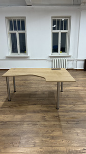 Стол/Kontorilaud (1 фото из 2)