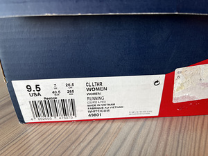 REEBOK новые женские кроссовки, р. 40,5-41 (2 фото из 5)