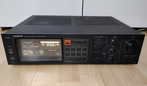 AV Receiver (8 foto / 10)