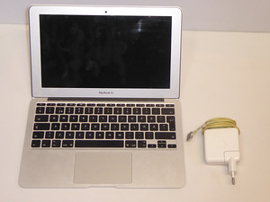 MacBook Air 11 Early 2015 + laadija (3 foto / 5)