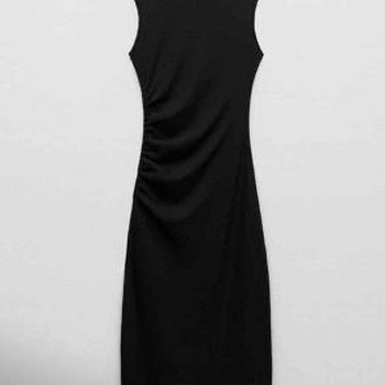 Zara must kleit, suurus XS
