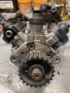 Bosch CP 4 Common Rail Audi 3.0 TDI (2 foto / 3)
