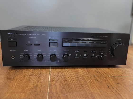 Стерео интегрированный усилитель yamaha A-520 (1985-86)