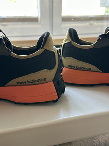 Кроссовки New Balance (2 фото из 4)