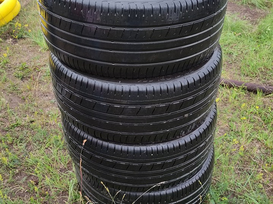 Резина летняя 275/40 r20 Royal performance