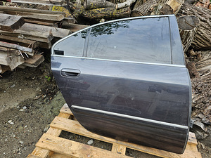 Peugeot 607 vasak ja parem tagauks (5 foto / 6)