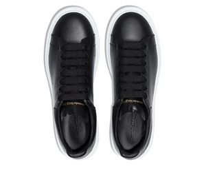 Farfetch - Alexander McQueen (1 foto / 4)