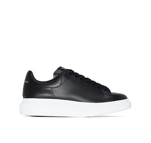 Farfetch - Alexander McQueen (4 foto / 4)