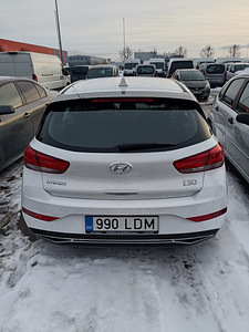 Хендай и30 (6 фото из 12)