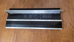 Bang And Olufsen Beomaster 2400 FM стерео ресивер (2 фото из 4)