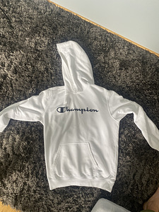 Champion hoodie size M (1 foto / 2)
