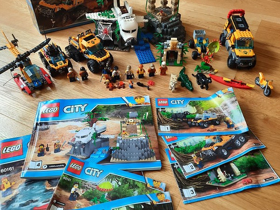 Lego city dzungli uurimislabor 60161 ja 60159
