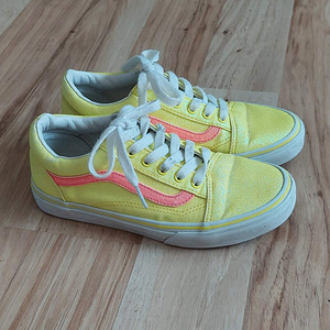 Vans кроссовки (2 фото из 4)