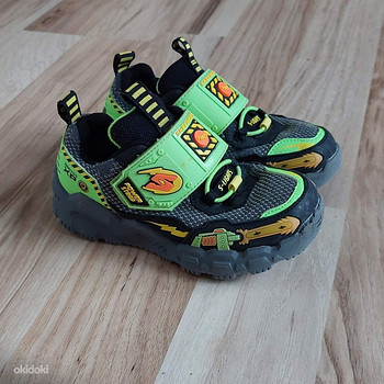 Tossud skechers
