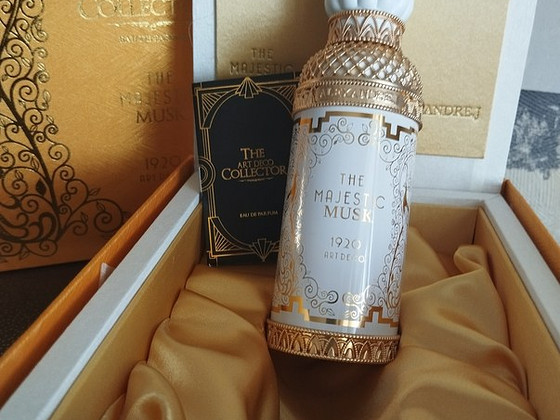 The majestic musk Alexandre J