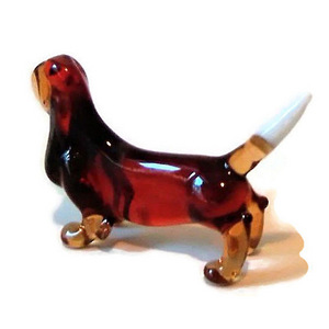 Basset Hound - käsitsi valmistatud värvilisest klaasist kuju (4 foto / 6)