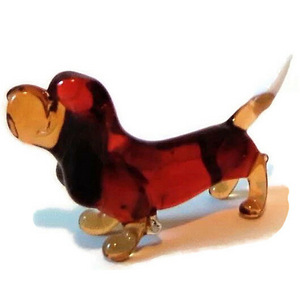 Basset Hound - käsitsi valmistatud värvilisest klaasist kuju (5 foto / 6)