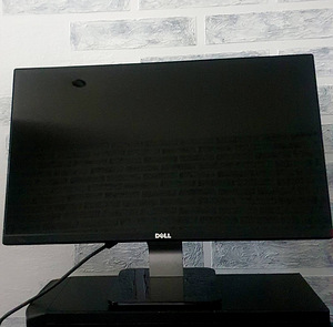 Монитор Dell (1 фото из 2)