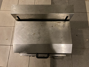 Grillitud salamandrit (Salamander SL-600EM Lotus Srl) (2 foto / 3)