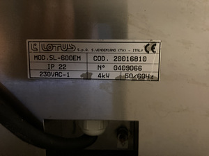 Grillitud salamandrit (Salamander SL-600EM Lotus Srl) (3 foto / 3)