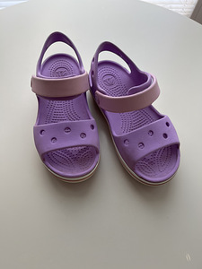 Босоножки cROCS (1 фото из 3)