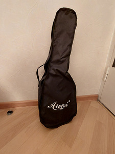 Укулеле Айерси (2 фото из 2)