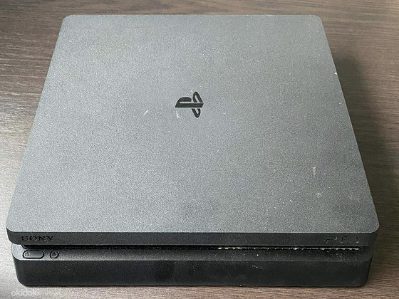Sony PlayStation 4