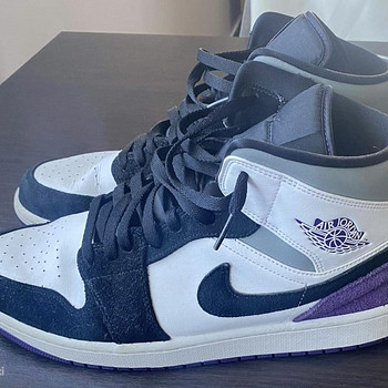 Nike Air Jordan 1 Retro Mid SE