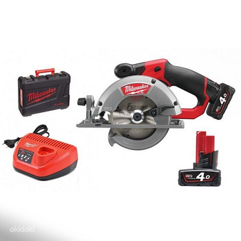 Аккумуляторная дисковая пила Milwaukee M12 CCS44-402C