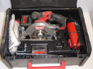 Akuketassaag Milwaukee M12 FUEL CCS44-402C (2 foto / 5)