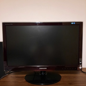 Монитор самсунг P2350