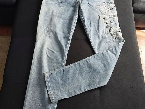 Guess premium teksad 27