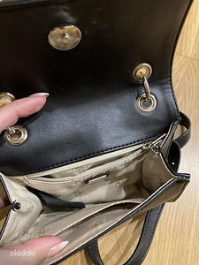Guess сумочка (2 фото из 3)