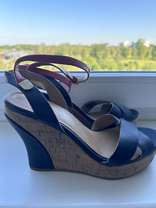 Kingad 38 / kingad 38 Tommy Hilfiger sandaalid (2 foto / 4)