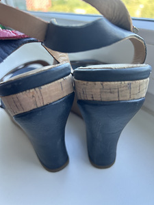 Kingad 38 / kingad 38 Tommy Hilfiger sandaalid (4 foto / 4)
