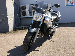 Suzuki gsr600 (3 фото из 5)