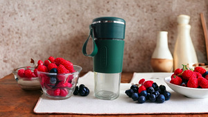 Travel Juicer Kaasaskantav blender (3 foto / 10)