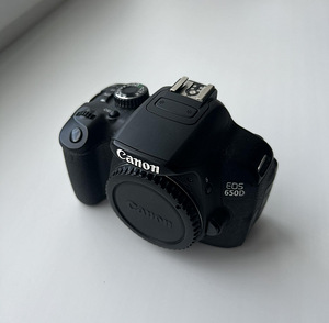 Канон 650D (1 фото из 3)