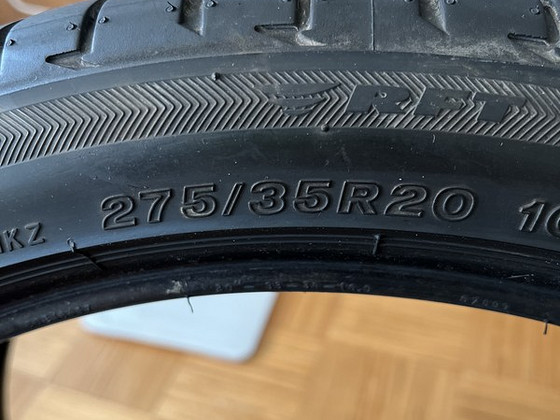 Шины Bridgestone Potenza S001, Run Flat, пара, 2 шт.