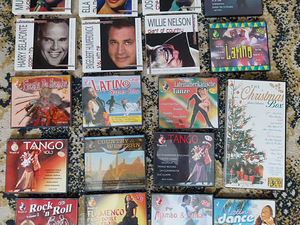 Müüa erinevaid muusika CD-esi (4 foto / 6)