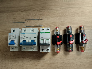 Kaitselülitid DC/AC 150A, 80A, 60A (1 foto / 4)