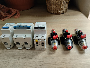Kaitselülitid DC/AC 150A, 80A, 60A (2 foto / 4)