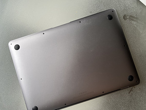 MacBook Air M1 256gb 2020 (3 foto / 4)