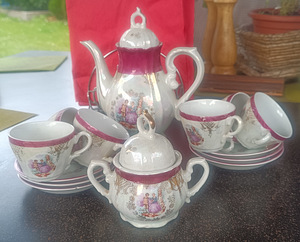 Кофейный сервиз (3 фото из 3)
