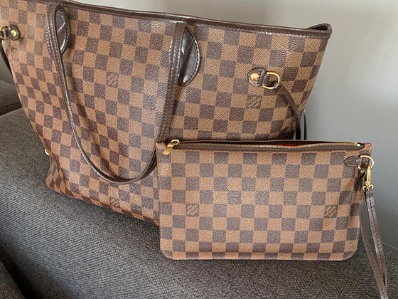 Сумочка LV