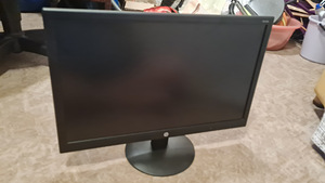 Монитор HP FullHD V241a (1 фото из 3)