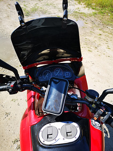 Mootorratas Cagiva Gran Canyon 900 EFI (Ducati) (7 foto / 10)